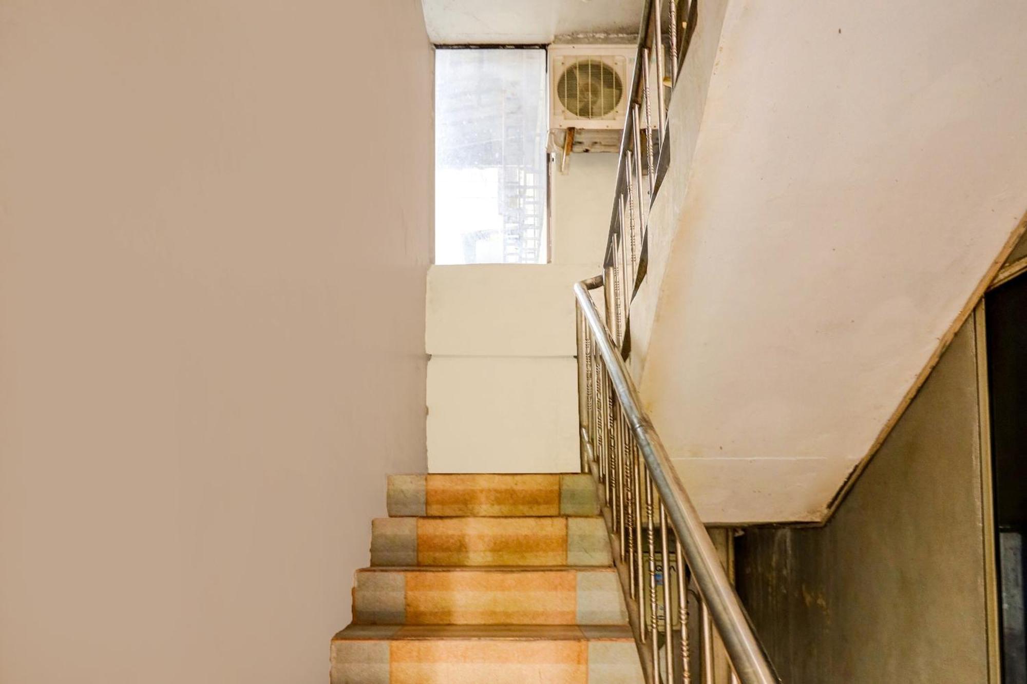Oyo 92322 Hasan House Syariahnearpelabuhan Feri Harbor Bay Нагоя Экстерьер фото